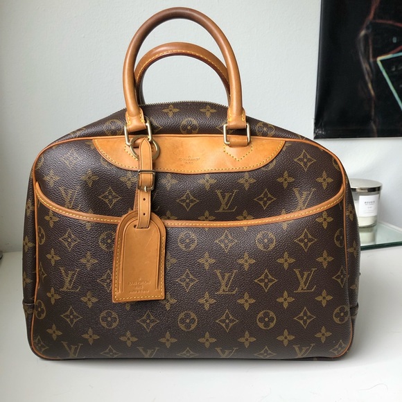 Louis Vuitton Handbags - Authentic Louis Vuitton Monogram Deauville GM